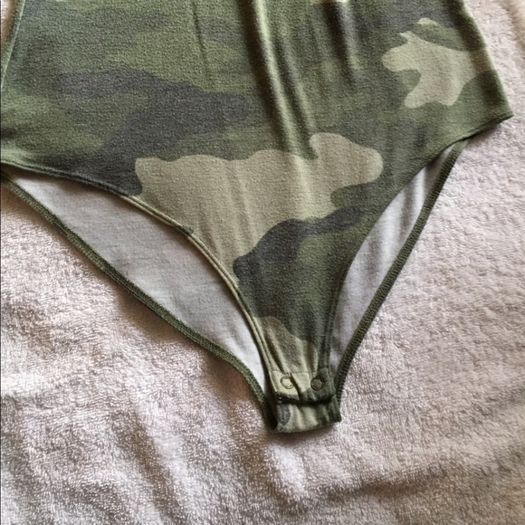 camouflage bodysuit - Picture 3 of 3